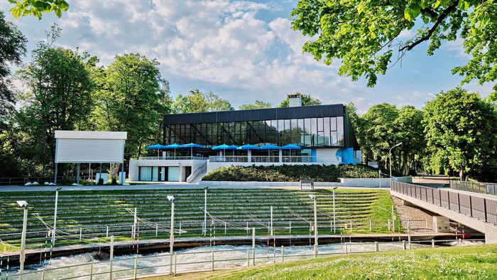 Eventlocation im Kanuorgazentum am Eiskanal Eventlocation im Kanuorgazentum am Eiskanal